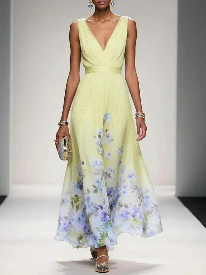 Paula | Maxikleid aus Chiffon mit Blumen hellblau und V-Ausschnitt