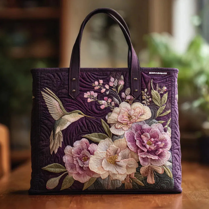 Klara | Gesteppte Tragetasche mit Motiv Kolibri und Pinke Blüten