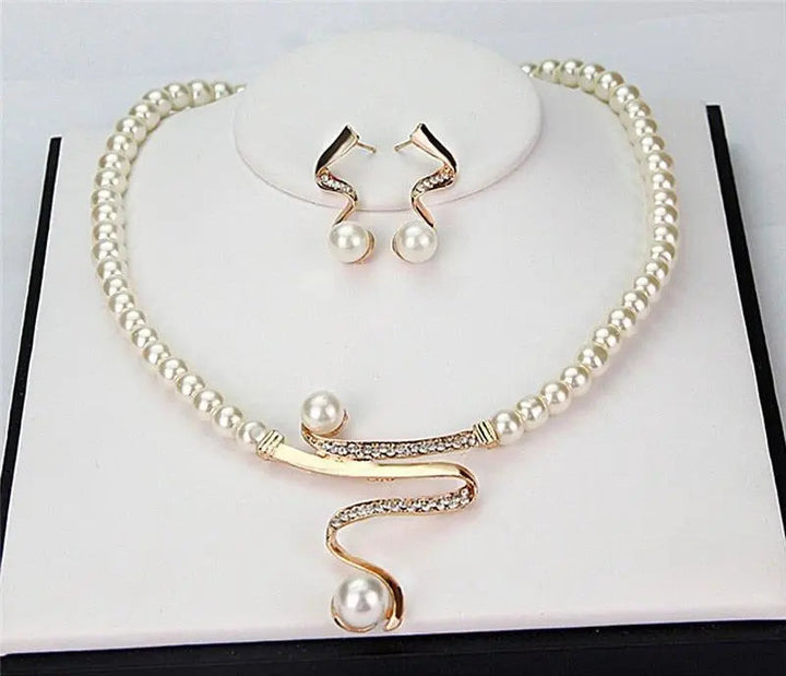 Marlies | Set aus Kette und Ohrringen