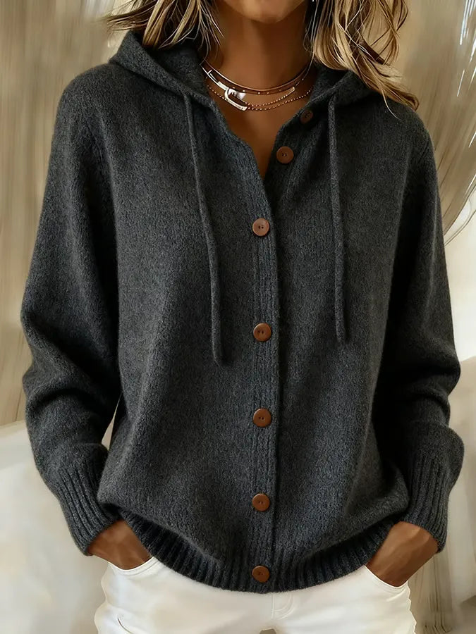 Susanne | Strickjacke mit Kapuze und Knopfleiste