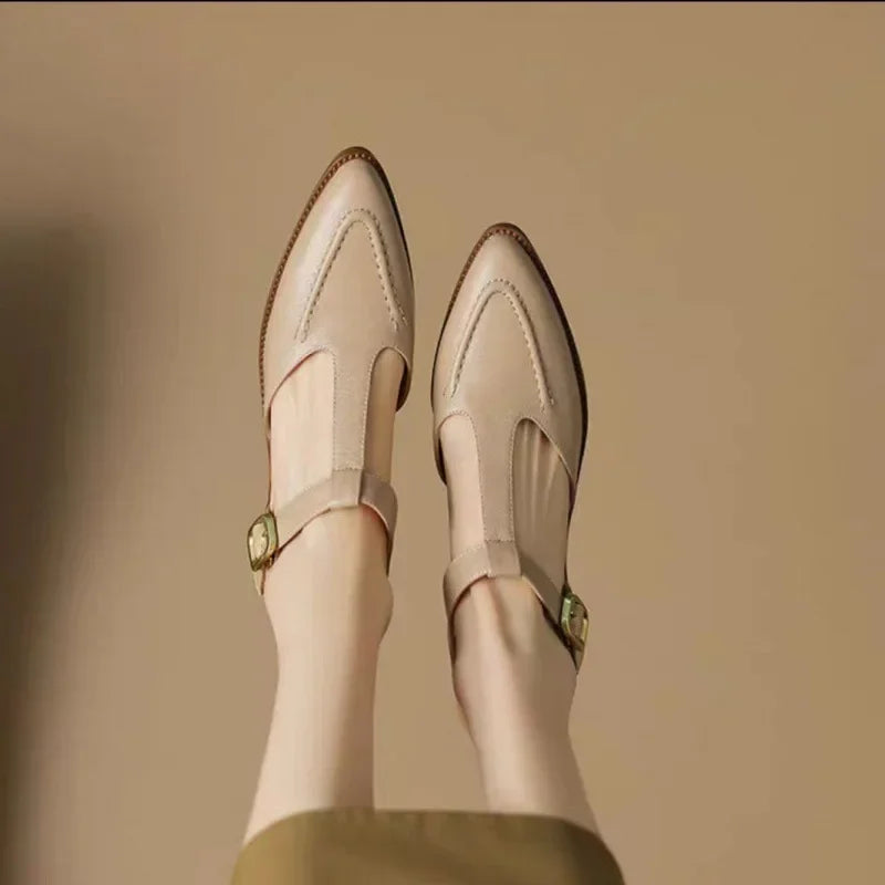 Romy – Schuhe mit Schnalle