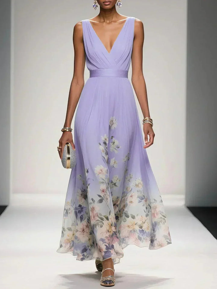 Paula | Maxikleid aus Chiffon mit Blumen hellblau und V-Ausschnitt