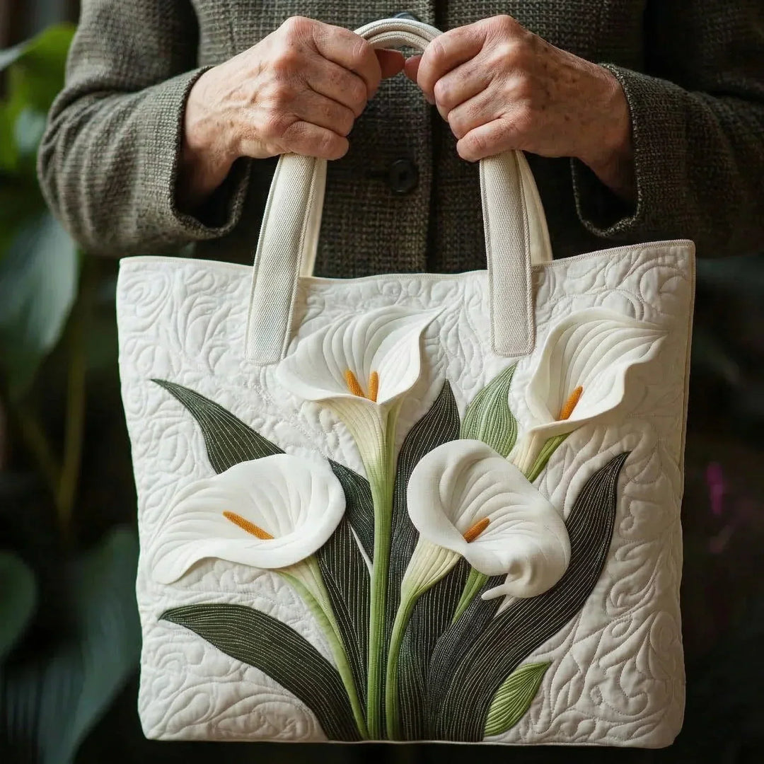 Hanna | Gesteppte Tragetasche mit Motiv Weiße Calla-Lilien