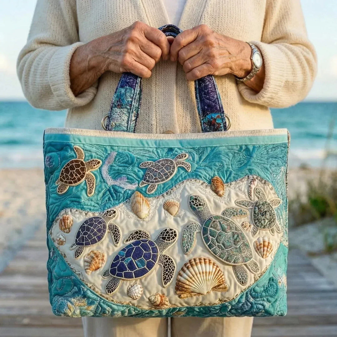 Selma | Gesteppte Tragetasche mit Motiv Schildkröten und Muscheln
