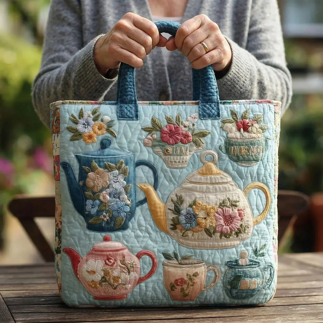 Liesel | Gesteppte Tragetasche mit Motiv Florales Teeservice