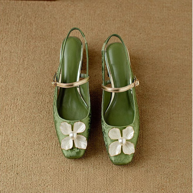 Marlene – Elegante Damenschuhe mit floralem Detail